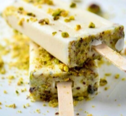Remlawi Ice Cream Kashta & Pistachio 1's