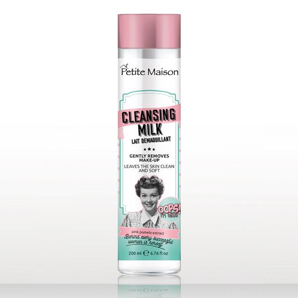 Petite Maison Cleansing Milk Gently Removes Make-up 1's