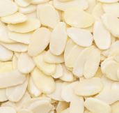 Peeled Almonds 200 g