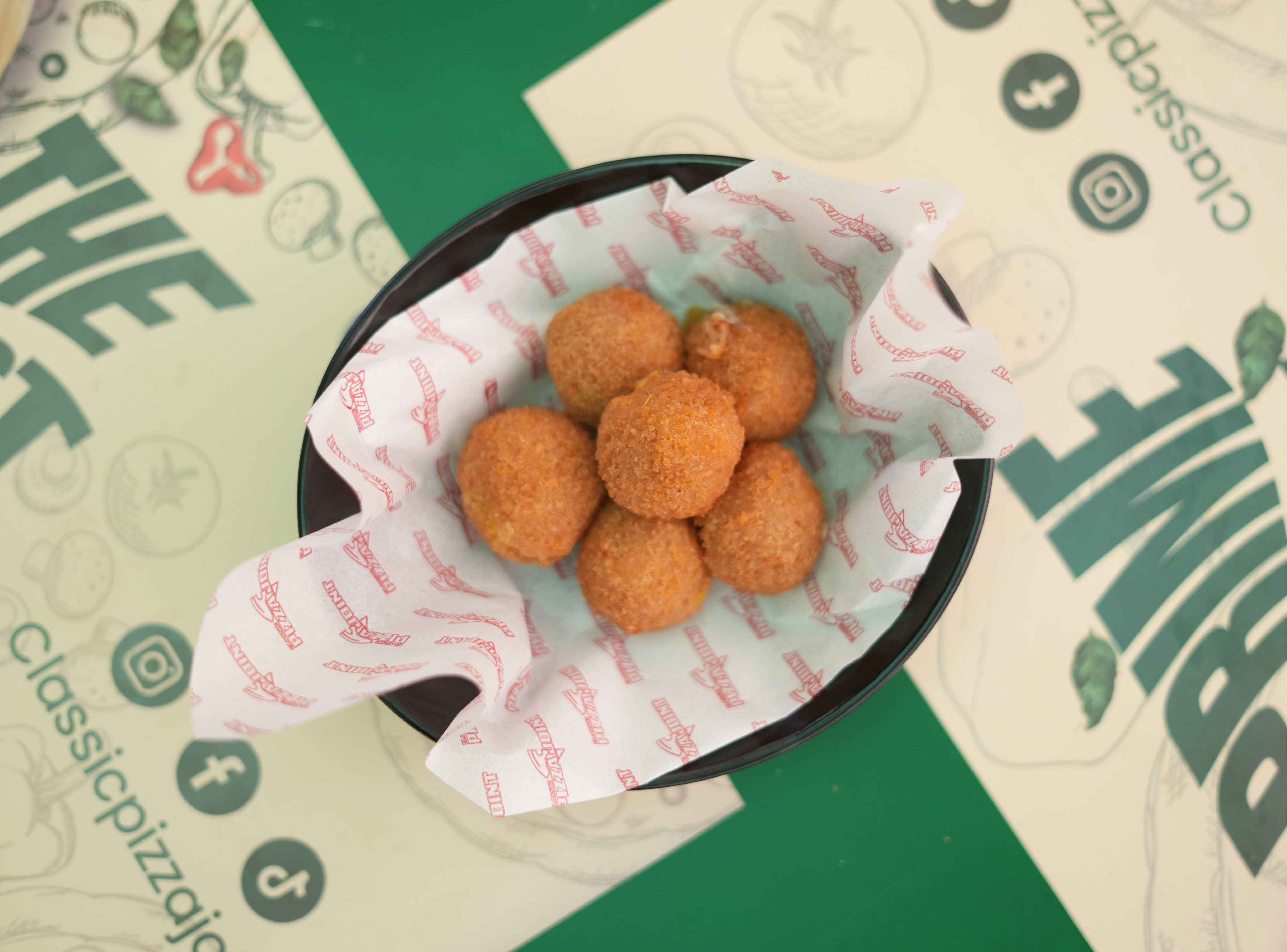 Cheese Balls 6 pcs + Dip Sauce