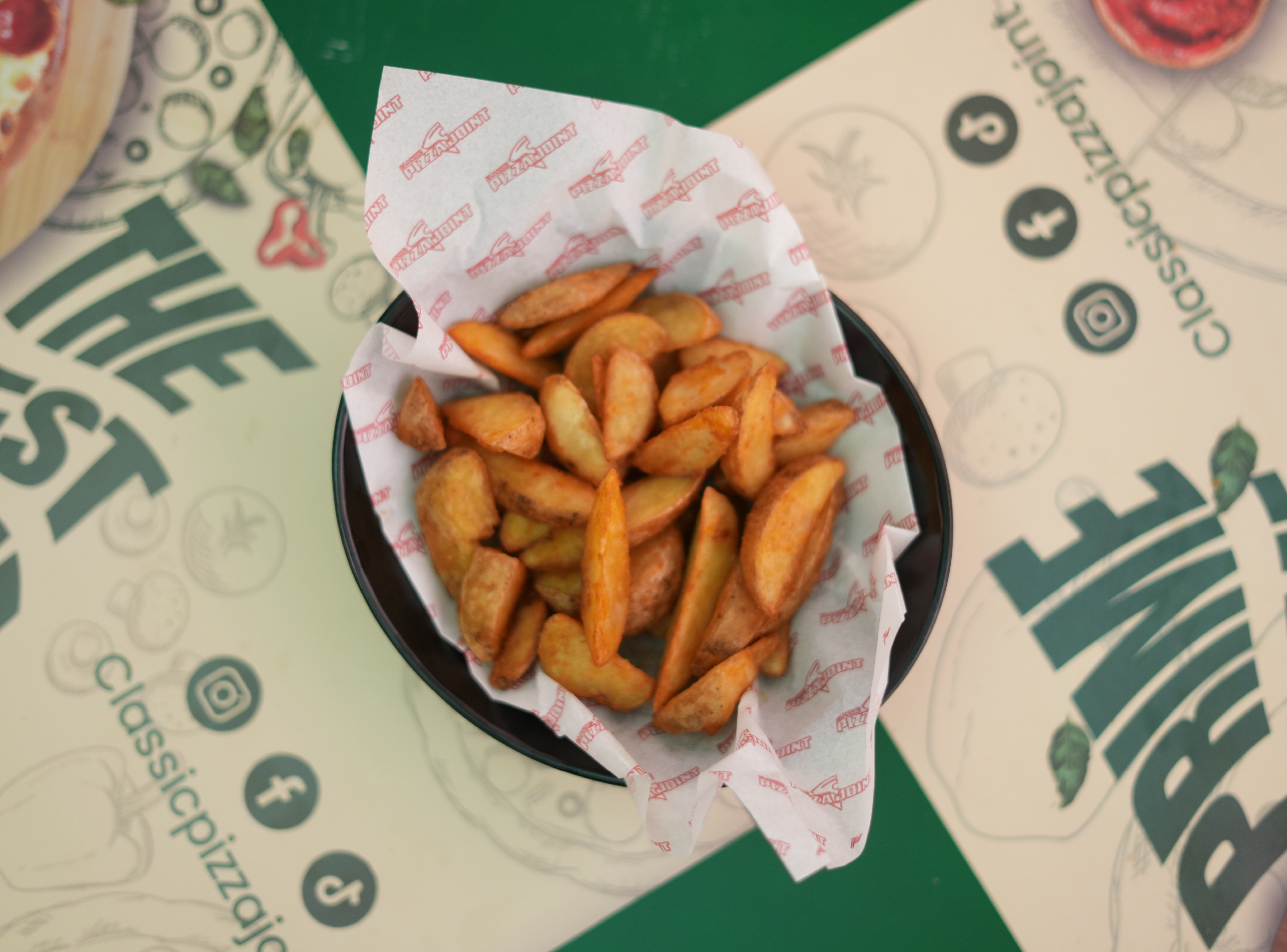 Potato Wedges 250 g + Dip Sauce