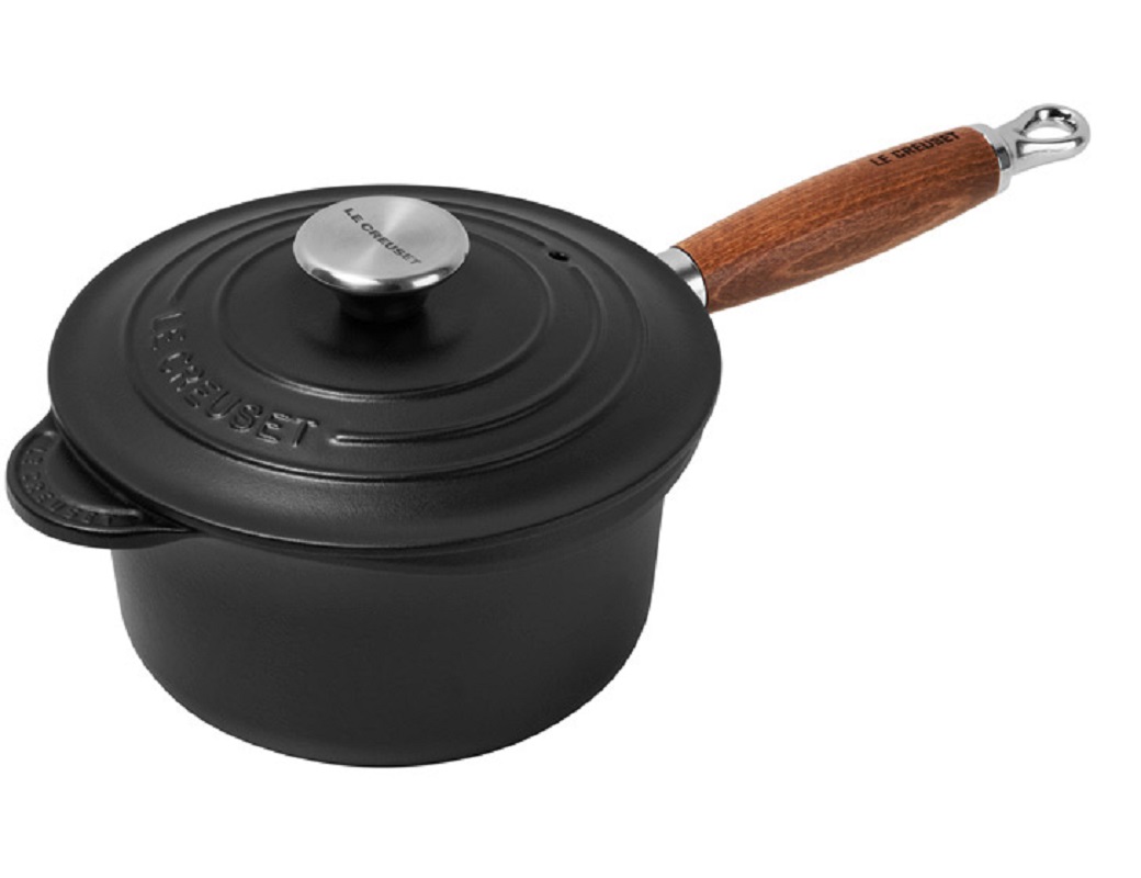 Le Creuset Casserole with Long Wooden Handle 18cm (Black)